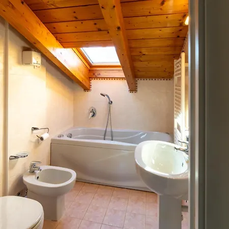 Διαμέρισμα Dimora Aramis 3 *