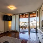 דירה Dimora Aramis 3 *
